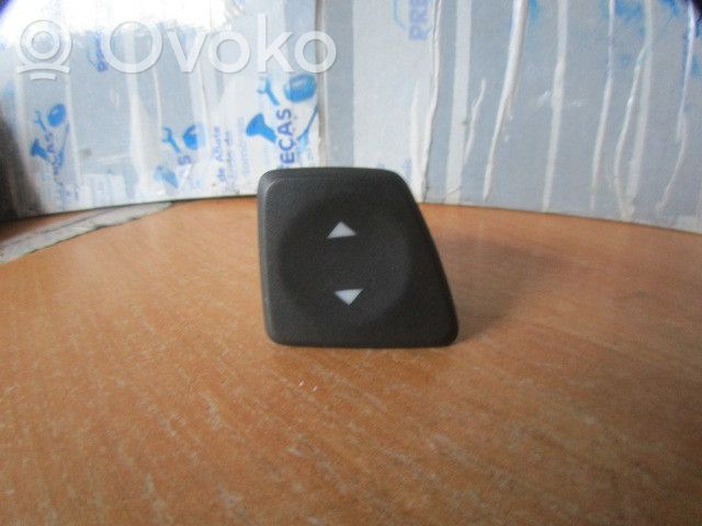Fiat 500 Electric window control switch 