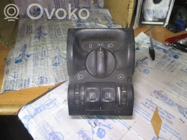 Light switch   90504974,4P