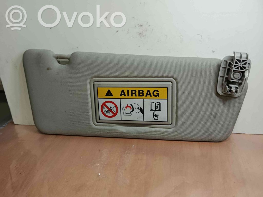 Sun visor