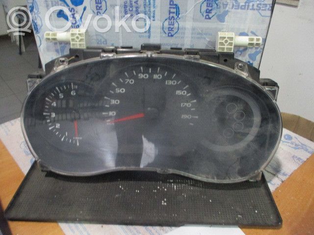 Renault Kangoo II Geschwindigkeitsmesser Cockpit 
