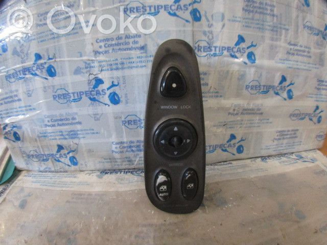 Electric window control switch   9357027000A,9357027100B