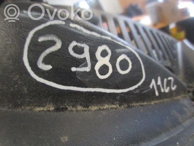 Chevrolet Tahoe Wiper trim 