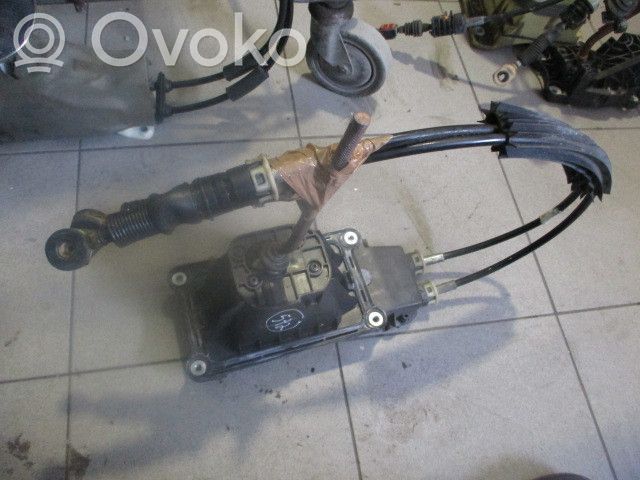 Renault Clio III Palanca/selector de cambios 