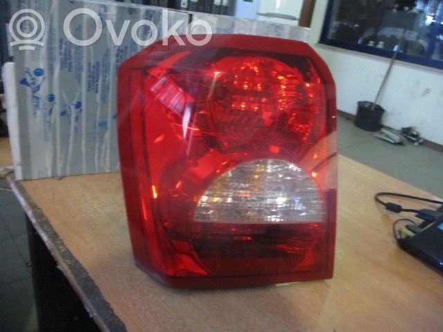 Dodge Caliber Takaluukun takavalot 