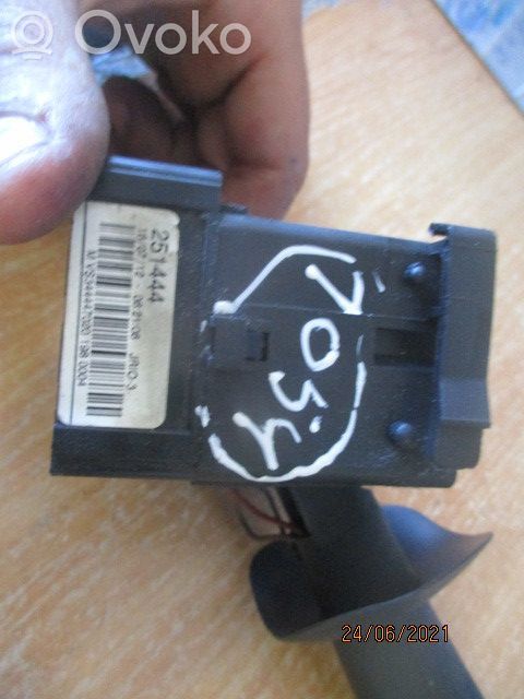 Other switches/knobs/shifts   251444
