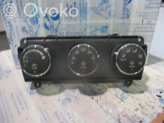 Panel klimatyzacji   P55111846AE