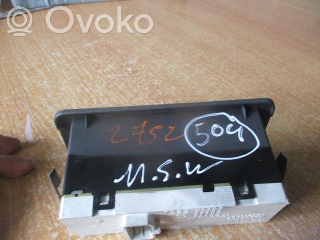 Screen/display/small screen   MB652360