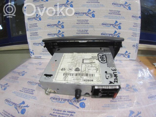 Lancia Ypsilon Panel / Radioodtwarzacz CD/DVD/GPS 