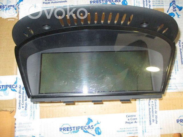 Bildschirm / Display / Anzeige   65826962425