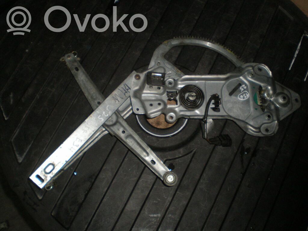 Front window lifting mechanism without motor   51321944070