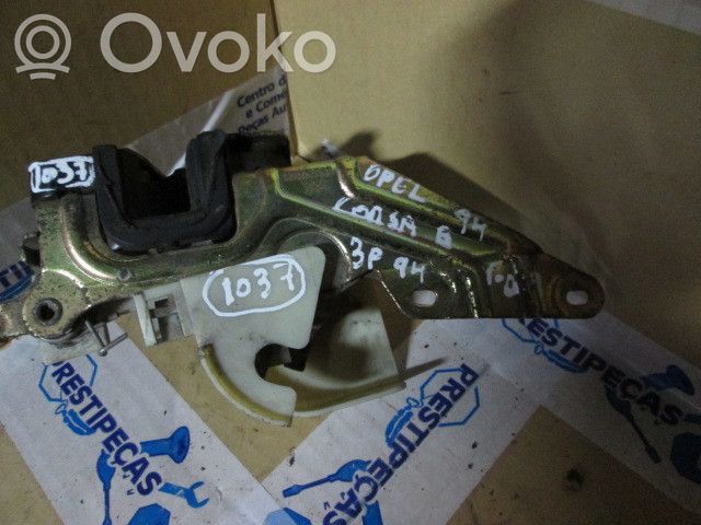 Priekšpusē slēdzene   90452382