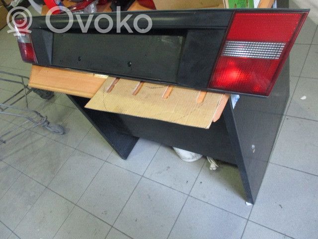 Lancia Delta Third/center stoplight 