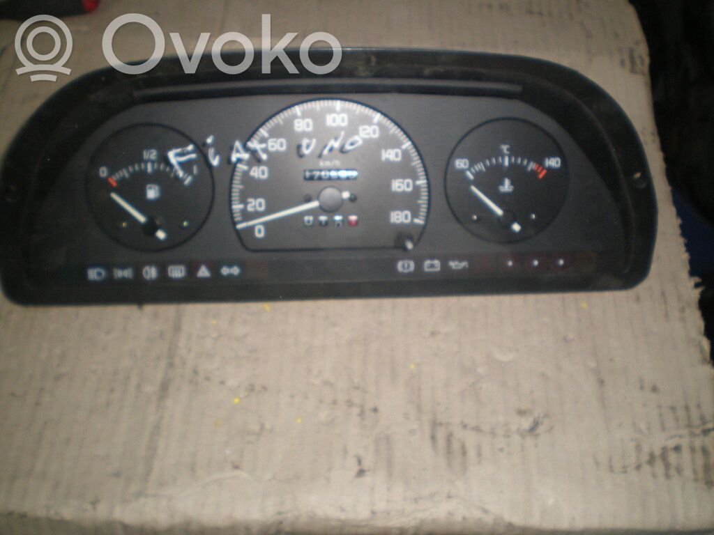 Fiat Uno Speedometer (instrument cluster) 