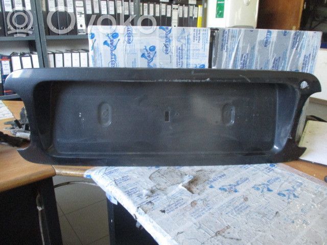 Base (soporte)   74890SN7Z700,MALA