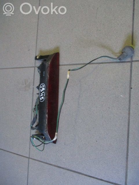 Third/center stoplight   0509217