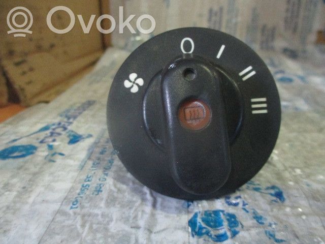 Opel Corsa A Air conditioning (A/C) switch 