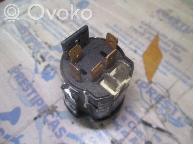 Šviesų jungtukas   90191677