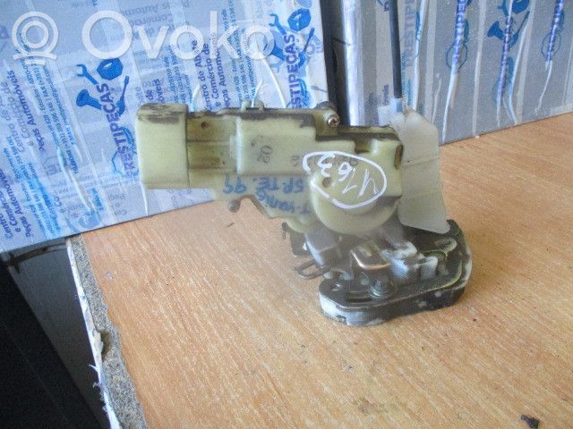 Toyota Yaris Rear door lock 