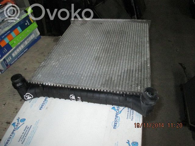 Dzesēšanas šķidruma radiators   8Z0121251D,RA1036