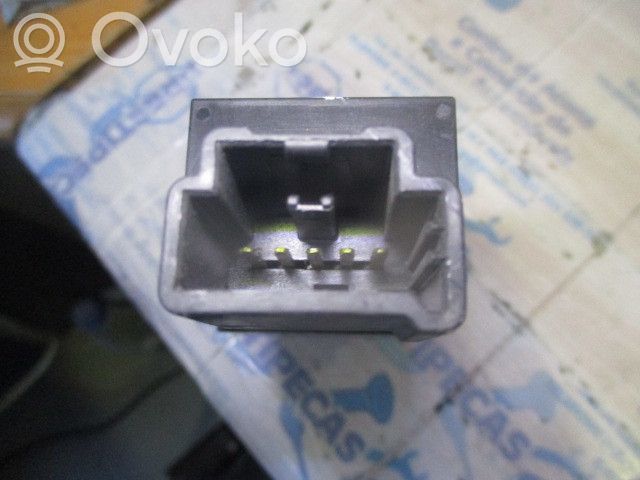 Multifunctional control switch/knob   04671671AC,LIMPAPARABRISAS