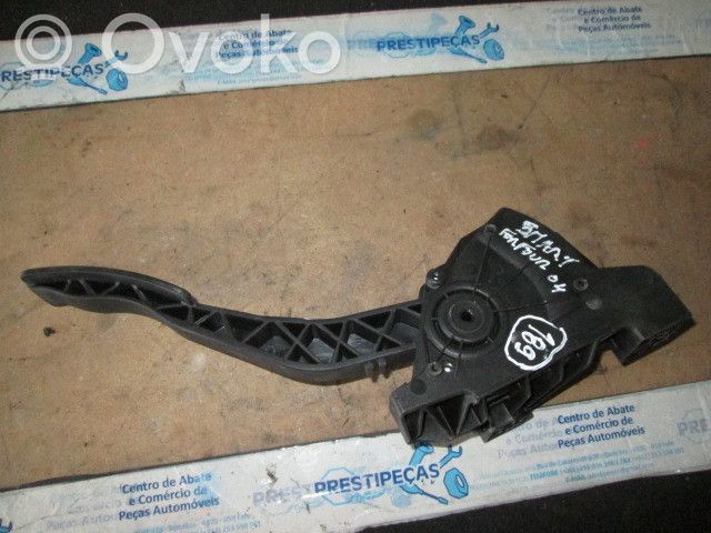 Accelerator throttle pedal   A4543000204,MN125791