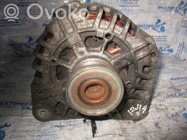 Renault Trafic II (X83) Alternator 