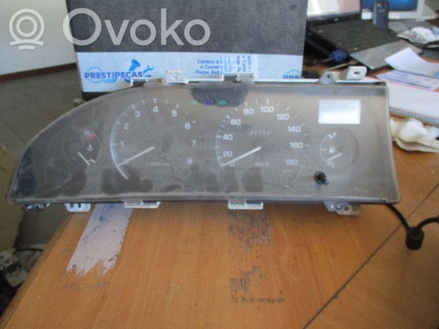 Toyota Corolla E90 Speedometer (instrument cluster) 