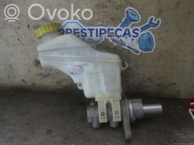 Galvenais bremžu cilindrs   0204Y24498