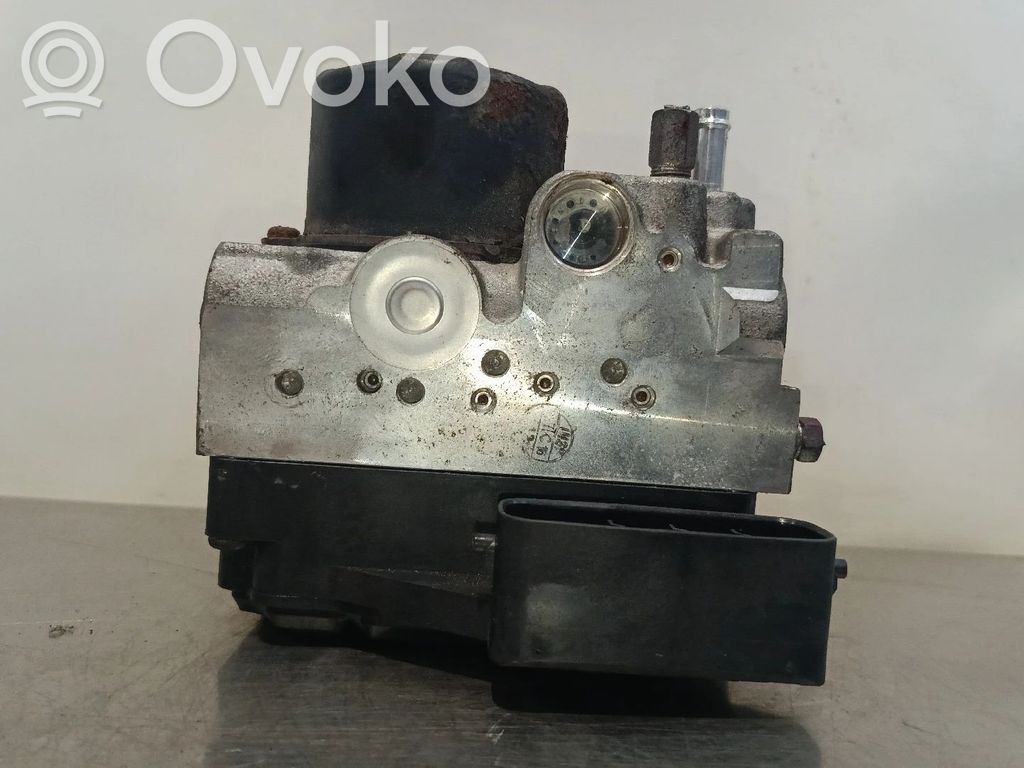 Lexus IS 200-300 Bomba de ABS 