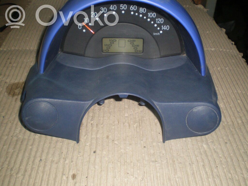 Speedometer (instrument cluster)   MCC001184,KM,V015