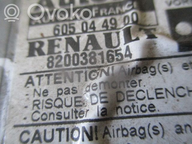 Module de contrôle airbag   8200381654,4P