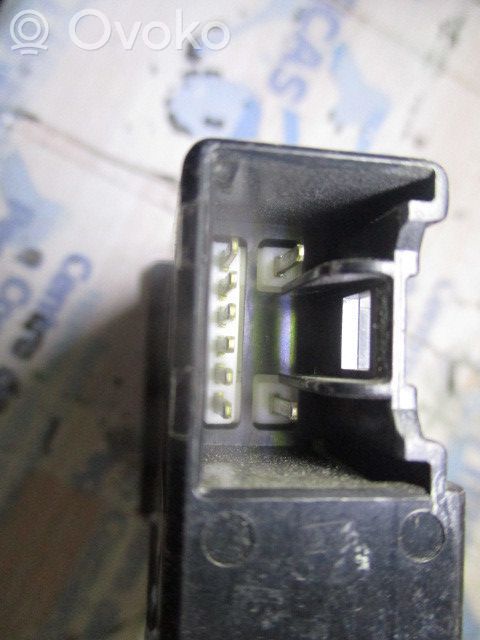Lexus IS 200-300 Lichtschalter 