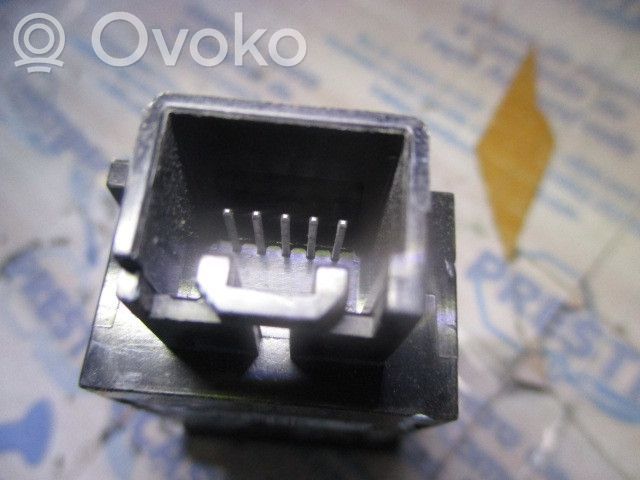 Light switch   04057800,BP4K666R0,LUZINTERIOR