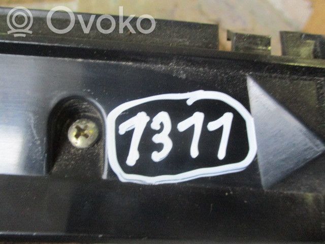 Troisième feu stop   1489380080
