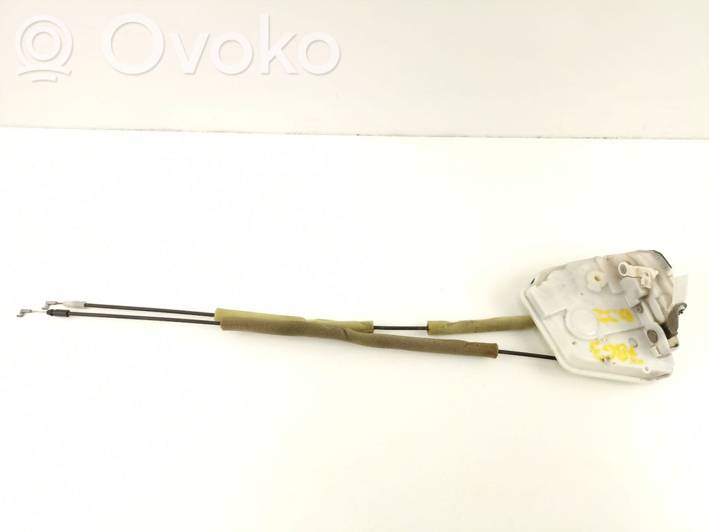 Priekšpusē slēdzene   DF7359310B,7K15A0036