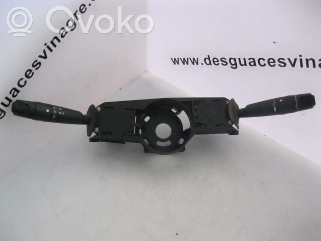 Peugeot 605 Wiper control stalk 