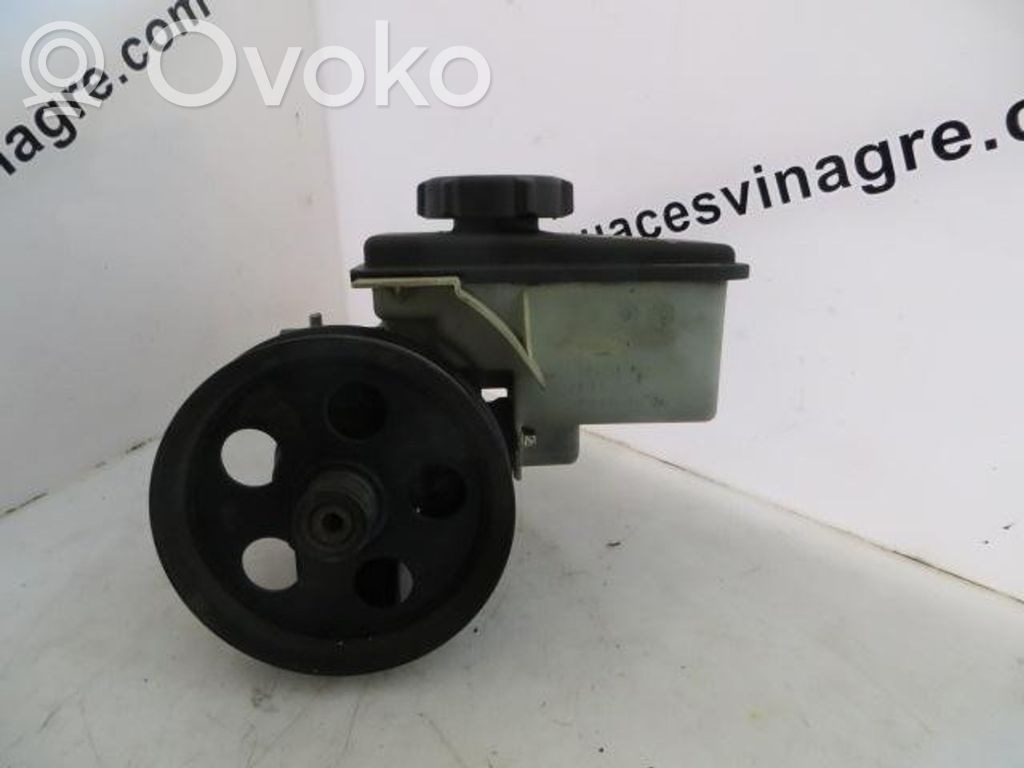 Ford Mondeo Mk III Ohjaustehostimen pumppu 