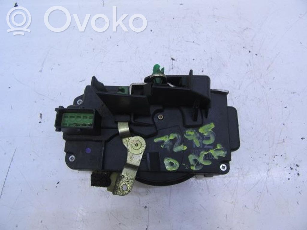Front door lock   4855185