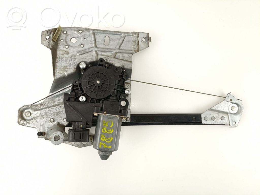 Regulador de puerta trasera con motor   8D0839400A,114184101