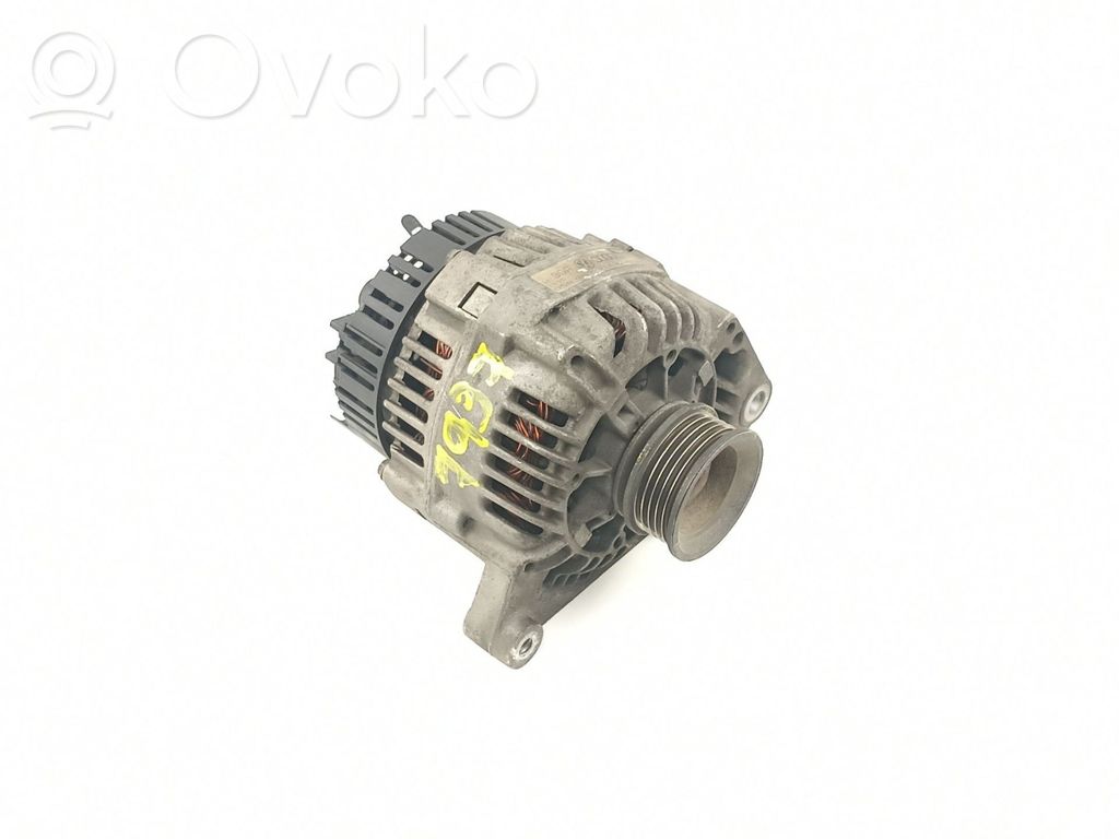Audi A4 S4 B5 8D Generator/alternator 
