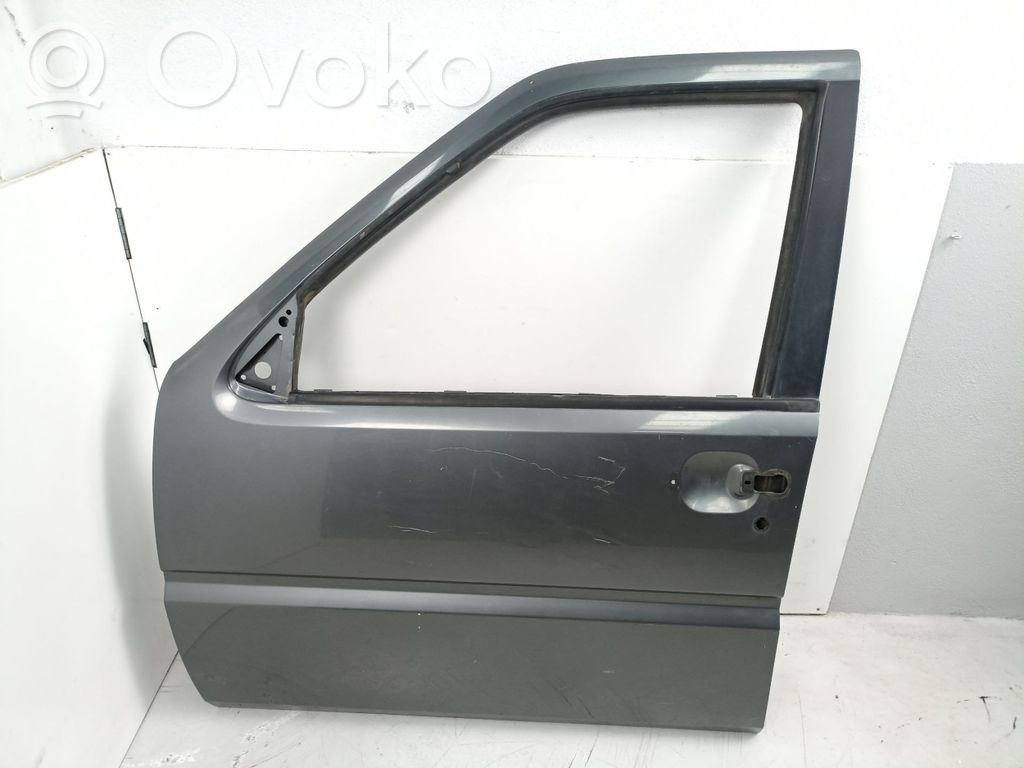 Nissan Terrano Puerta delantera 