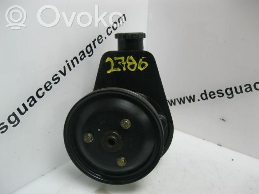 Renault Megane I Ohjaustehostimen pumppu 