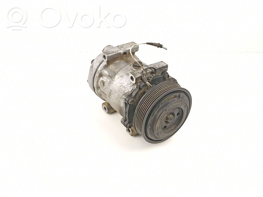 Renault Laguna I Air conditioning (A/C) compressor (pump) 