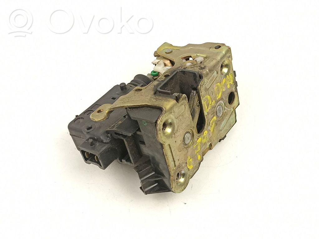 Renault Clio I Front door lock 