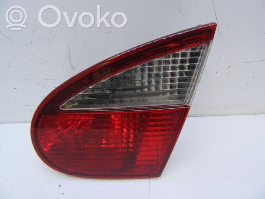 Daewoo Lanos Aizmugurējais lukturis pārsegā 