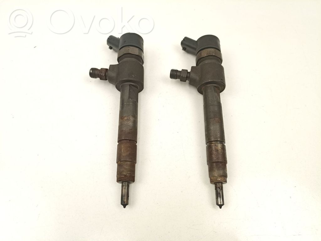 Inyector de combustible   93190429,0445110276