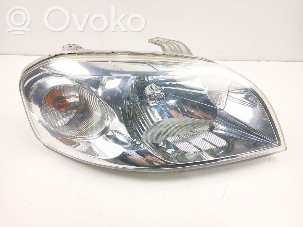Chevrolet Aveo Faro delantero/faro principal 