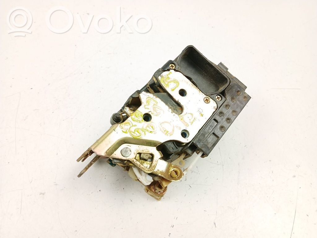 Chevrolet Aveo Priekšpusē slēdzene 