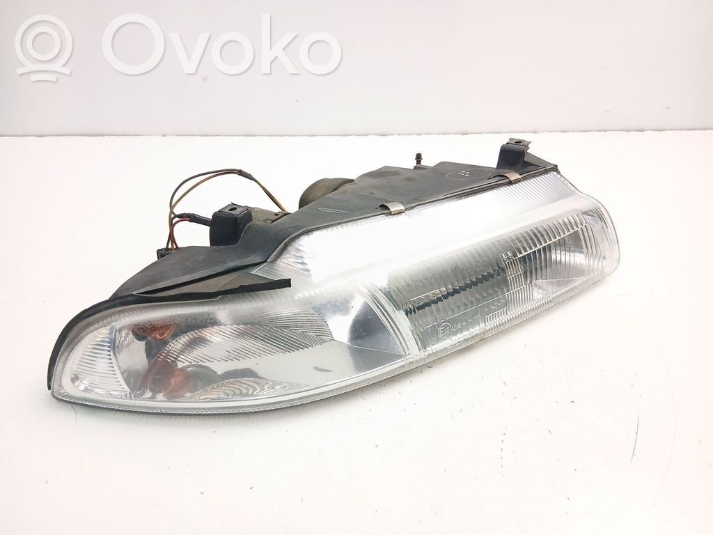Chrysler Stratus Phare frontale 