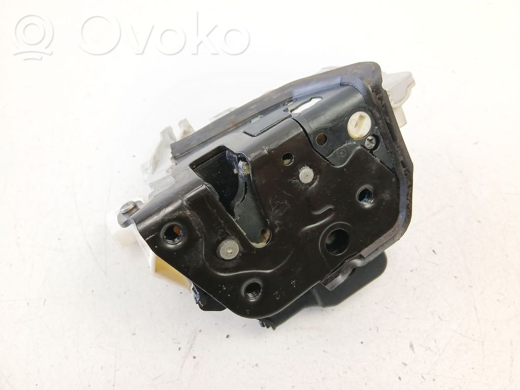 Serrure   8E1837016AA